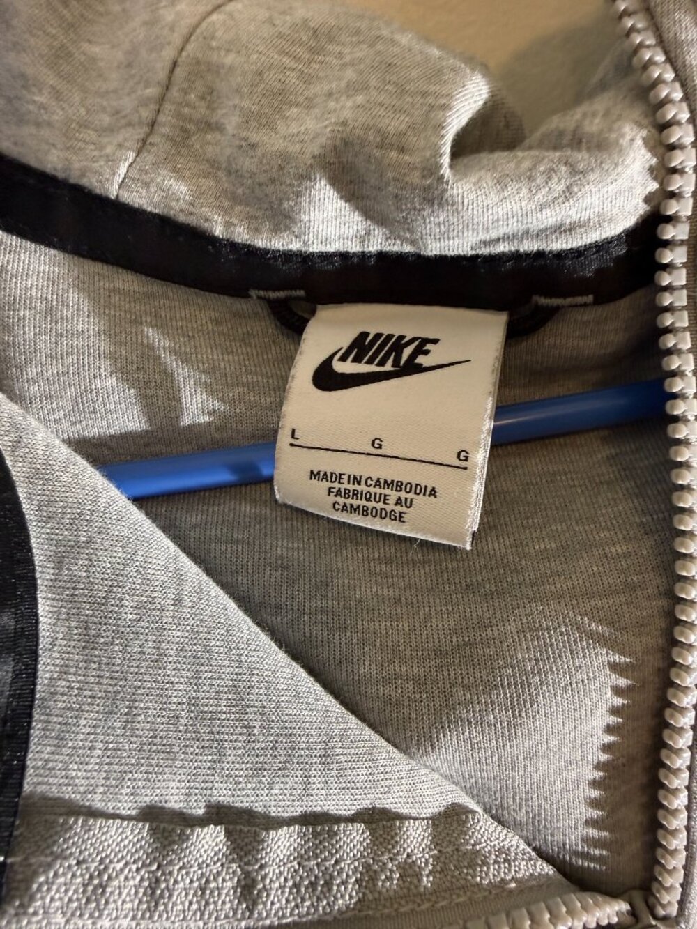 Nike Tech Fleece Full Zip Windrunner Hoodie Heather Grey Black | Youth Large - Picture 3 of 3